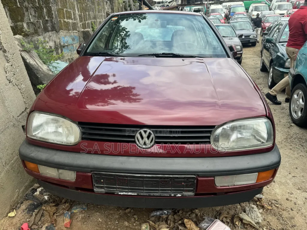 156523143_MTYwMC0xMjAwLTM4YjNhNzQ0Mjg