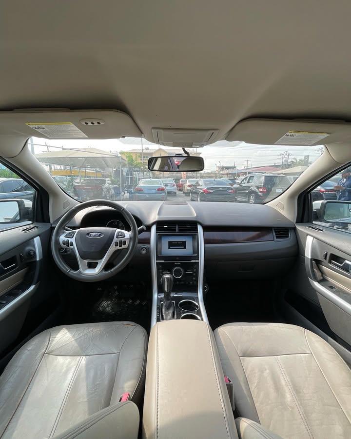 ayobanksautos-20251223-0007