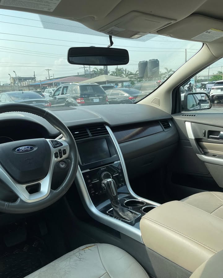 ayobanksautos-20251223-0008